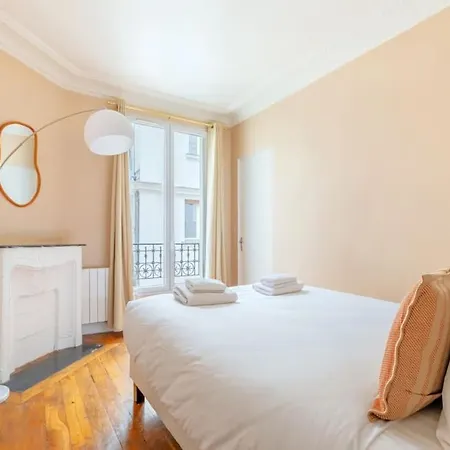 Joli 2 Pieces Dans Un Agreable Quartier De